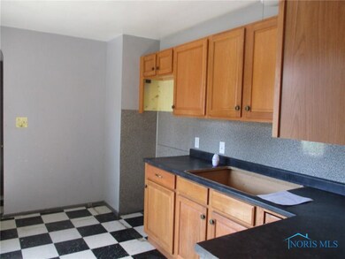 1134 Olson St, Toledo, OH 43612 - photo 3