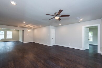 901 Kelley St, Houston, TX 77009 - photo 5