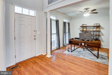 2492 Five Fathom Cir, Woodbridge, VA 22191 - photo 7