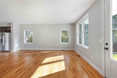 35 Whittier Dr, South Kingstown, RI 02879 - photo 5