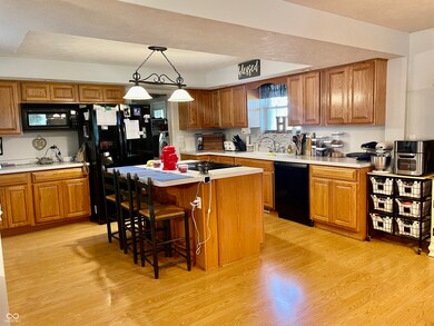 153 E Robert Weist Ave, Cloverdale, IN 46120 - photo 5