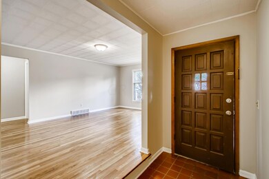 5273 Butternut Ct W, Columbus, OH 43229 - photo 3