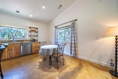 20125 Freeman Way-12