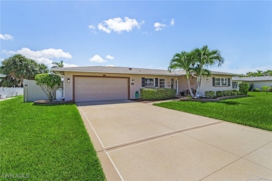 5309 Cocoa Ct, Cape Coral, FL 33904 - photo 5