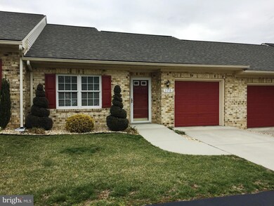 175 Sunbrook Ln unit 197, Hagerstown, MD 21742 - photo 2