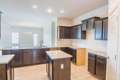 913 Muffleson St, El Paso, TX 79928 - photo 3