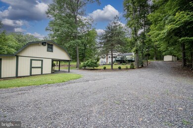 4161 E Campbell Rd, Pennsburg, PA 18073 - photo 3