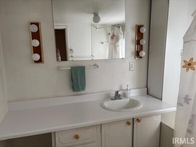 116 E Stephenson St, Marion, IN 46952 - photo 6