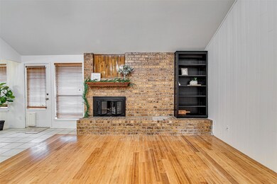 1421 Circle Ln, Bedford, TX 76022 - photo 7