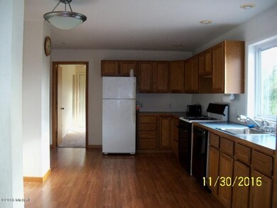 932 S Main St, Wayland, MI 49348 - photo 7