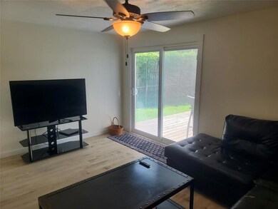 707 E 27th St S, Newton, IA 50208 - photo 5