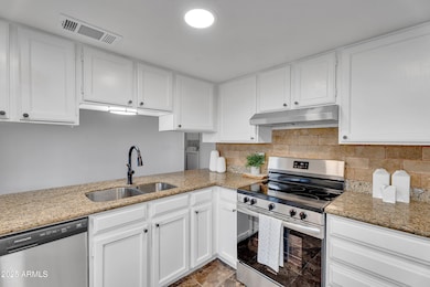 607 E Holmes Ave-09