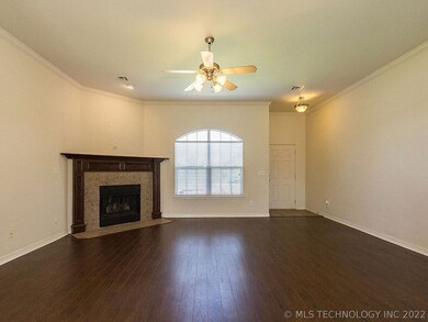 3215 E Hudson St, Broken Arrow, OK 74014 - photo 4