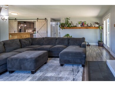 152 Northside Rd, Sutherlin, OR 97479 - photo 5