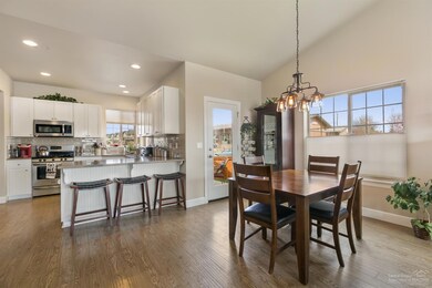 20556 Gloucester Ln, Bend, OR 97701 - photo 7