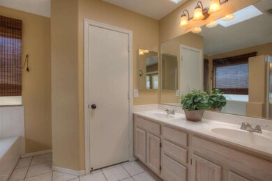 Master Bath(2)
