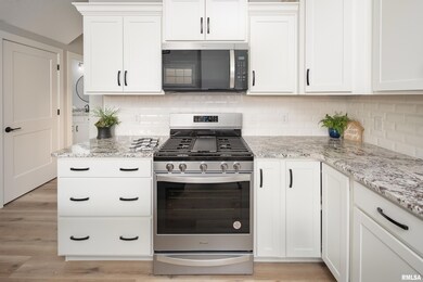 7 Welcome Center Ct, Le Claire, IA 52753 - photo 6