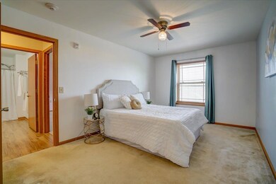 2832 Pleasant View Rd unit 101, Middleton, WI 53562 - photo 4