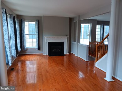 46190 Walpole Terrace, Sterling, VA 20165 - photo 7