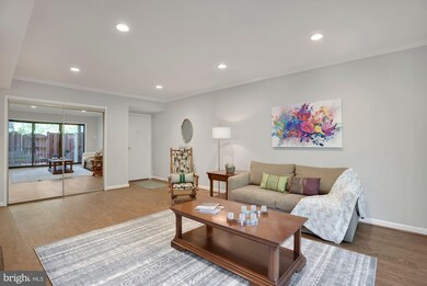 207 Skyhill Rd unit 2, Alexandria, VA 22314 - photo 3