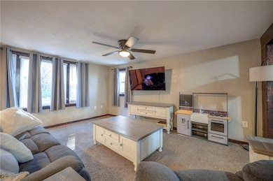 7444 Barnes Dr, Kansas City, KS 66109 - photo 6