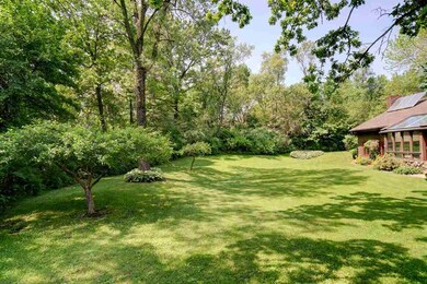 2385 Lisa Ln, Fitchburg, WI 53711 - photo 4