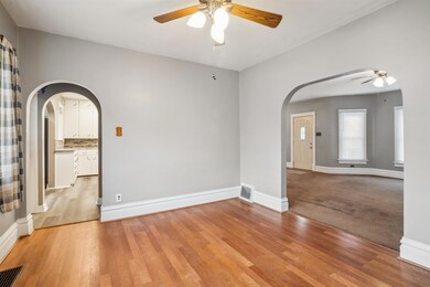 900 Riehl St, Waterloo, IA 50703 - photo 7