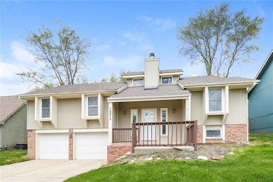 12212 E 58th Terrace, Kansas City, MO 64133 - photo 2