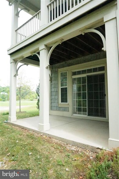 14000 Greendale Dr unit 1, Woodbridge, VA 22191 - photo 4