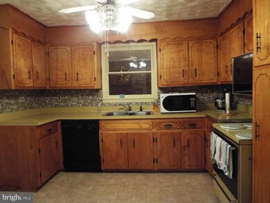 4328 Potomac Dr, King George, VA 22485 - photo 5