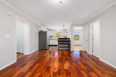 231 Maple Ave unit 204, Newport, RI 02840 - photo 7