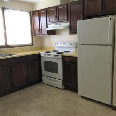 17 Chmura St unit D, Ludlow, MA 01056 - photo 2