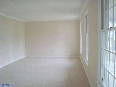 112 Bordeaux Dr, Swedesboro, NJ 08085 - photo 3