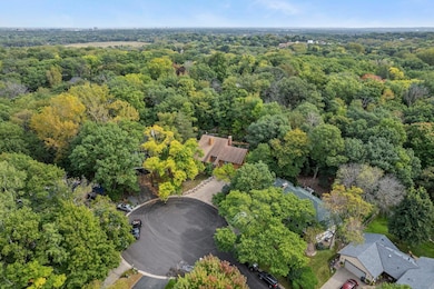 9073 Hyland Creek Cir, Bloomington, MN 55437 - photo 2