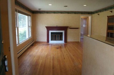 420 Laurel St, Batavia, IL 60510 - photo 5