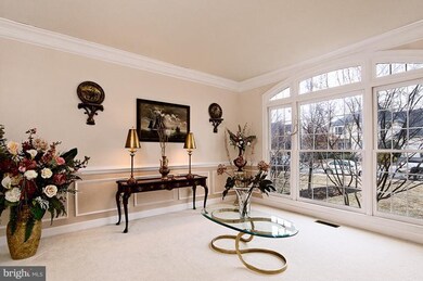 8307 Wolftrap Rd, Vienna, VA 22182 - photo 3