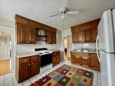 1119 Sumner Ave unit 2, Springfield, MA 01118 - photo 2