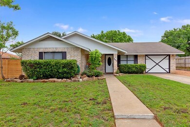 903 Henrietta St, Fredericksburg, TX 78624 - photo 3