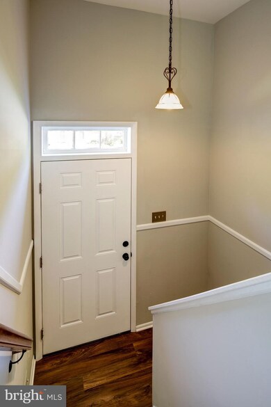 9 Peroba Ct, Parkville, MD 21234 - photo 3