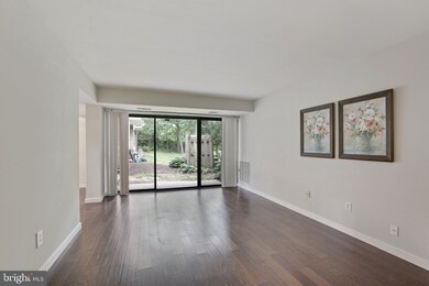 2033 Royal Fern Ct unit 1C, Reston, VA 20191 - photo 5