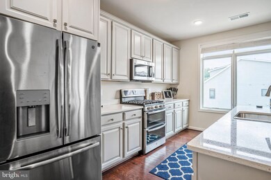 1018 Ribbon Limestone Terrace SE, Leesburg, VA 20175 - photo 4