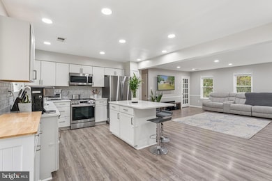 2577 Laurel Branch Dr, Waldorf, MD 20603 - photo 3