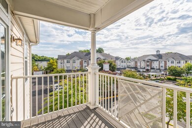 411 Hamlet Club Dr unit 302, Edgewater, MD 21037 - photo 6