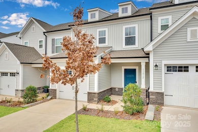 11012 Pagebrook Ln, Charlotte, NC 28214 - photo 3