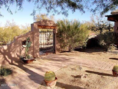 Front Yard-Court Yard