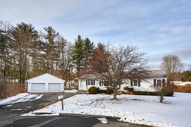 5 Blossom Ln, Holyoke, MA 01040 - photo 2