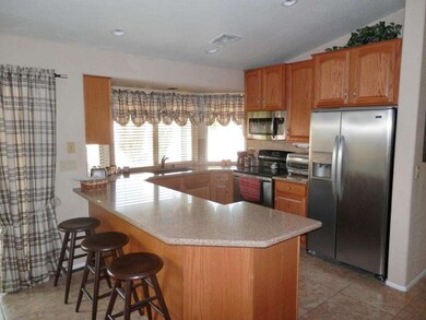 16 E Yvonne Ln, Tempe, AZ 85284 - photo 4