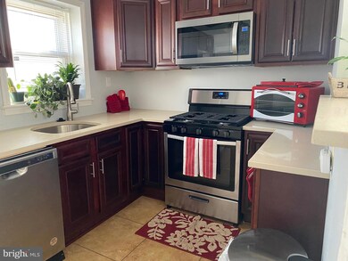 1131 Booker Dr, Capitol Heights, MD 20743 - photo 2