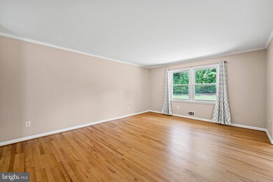 14728 Flintstone Ln, Silver Spring, MD 20905 - photo 6