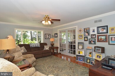 713 Old Fritztown Rd, Reading, PA 19608 - photo 5